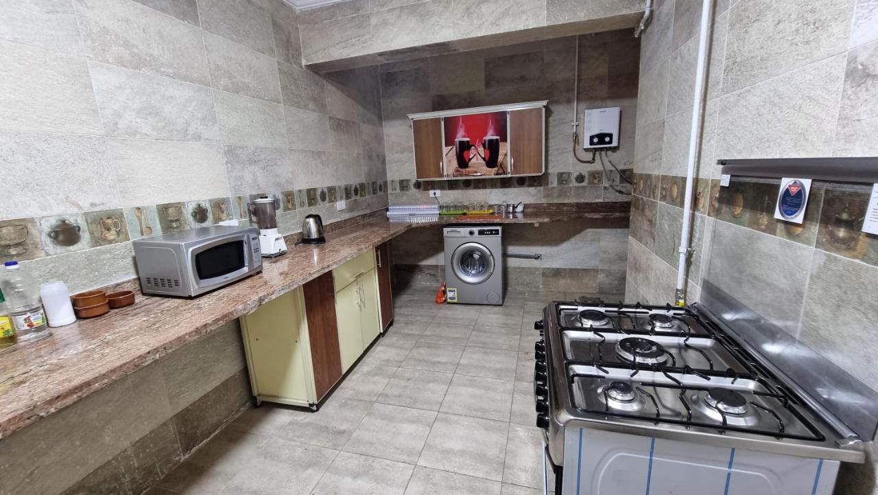 Alex Sea View Apartment - Families Only アレクサンドリア エクステリア 写真
