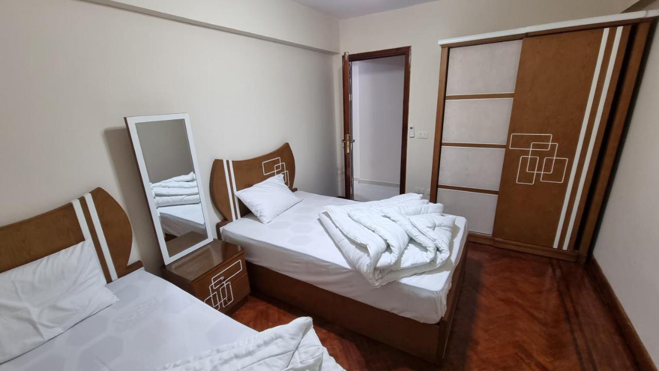 Alex Sea View Apartment - Families Only アレクサンドリア エクステリア 写真