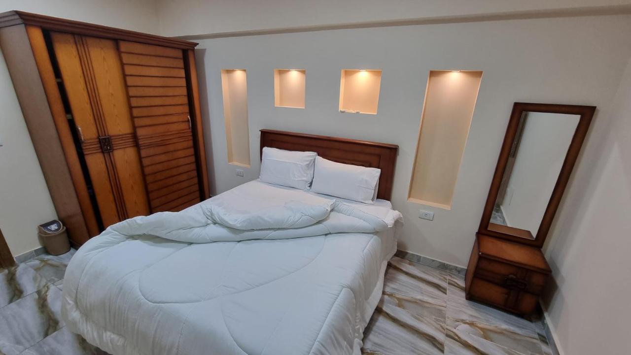 Alex Sea View Apartment - Families Only アレクサンドリア エクステリア 写真
